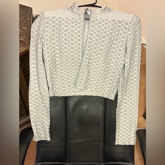 Love J Light Gray slight metallic Honeycomb two piece athletic wear jumpsuit - Picture 2 of 7